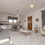 Harmonia I * Αγία Άννα